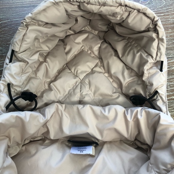 WOMENS PATAGONIA DOWN PUFFER HOODED PARKA, SIZE XS - Picture 4 of 14